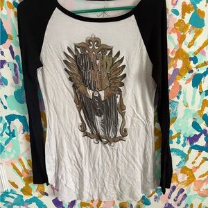 Stylish Women's Black and White Graphic Long Sleeve Tee